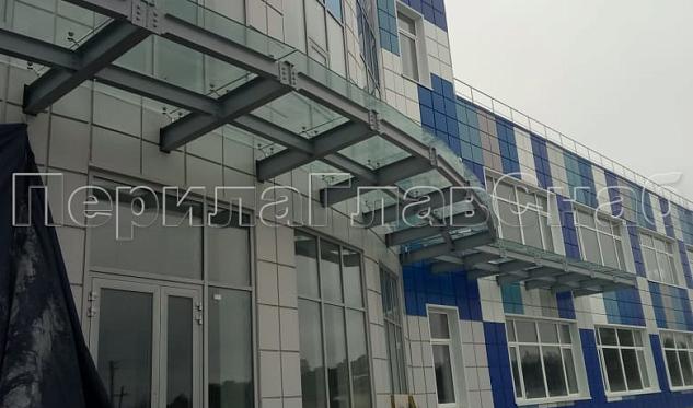 пос. Першино козырек на подконструкции в Перми. Готовые проекты ПерилаГлавСнаб