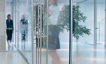Перегородки в офис с прозрачным стеклом премиум купить в Перми