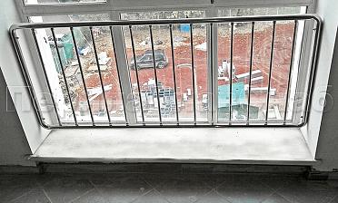 Ограждения из нержавейки экранного типа «Частокол» для окон купить в Перми