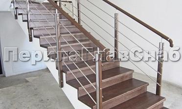 Ограждение со стойками из шлифованной нержавеющей стали с боковым крепежом, со вставками из дерева купить в Перми