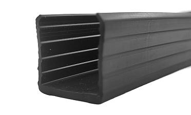 Уплотнитель в поручень с пазом 24х24 для стекла 10+10мм ПВХ, черный Фk310 купить в Перми