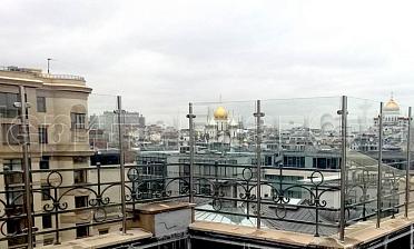 Ветрозащитное ограждение на стойках из нержавейки купить в Перми