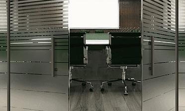 Перегородки из стекла с пленкой для офиса премиум купить в Перми