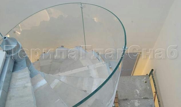 Гнутое стекло в Перми. Готовые проекты ПерилаГлавСнаб