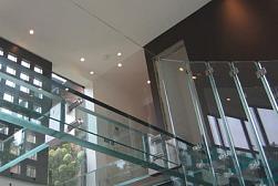 Стеклянные полы в квартире в Перми. Готовые проекты ПерилаГлавСнаб - фото 8